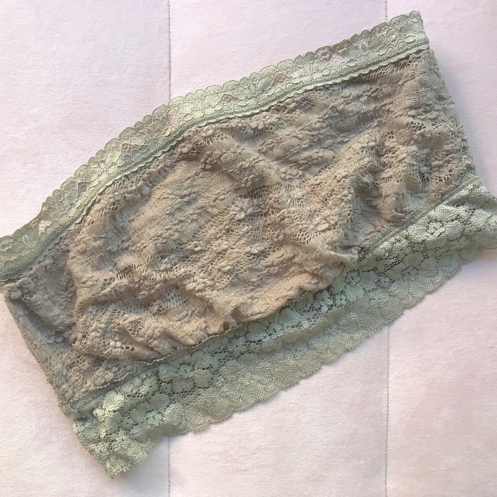 ✨SALE Lace Tan Bandeau Bralette